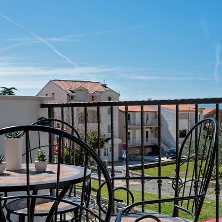 Apartment Cesarica Baška Voda Εξωτερικό φωτογραφία
